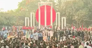 ভাষা শহিদদের প্রতি সর্বসাধারণের শ্রদ্ধা নিবেদন